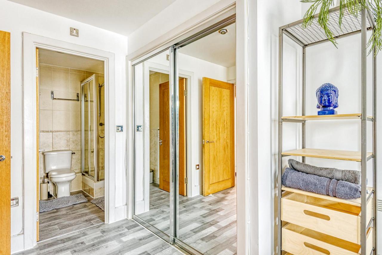 Riverside 2-Bedroom Apartments London Ngoại thất bức ảnh