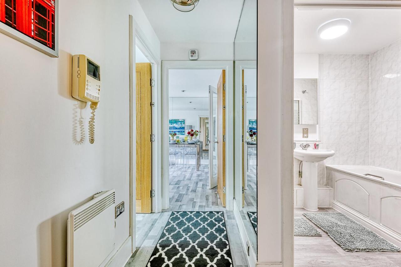 Riverside 2-Bedroom Apartments London Ngoại thất bức ảnh