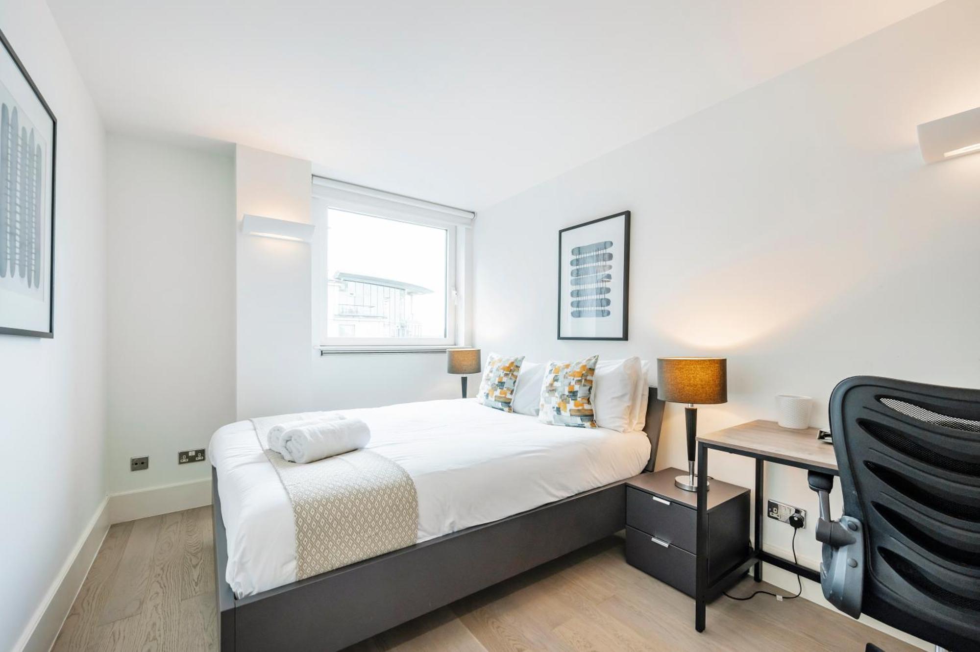 Riverside 2-Bedroom Apartments London Ngoại thất bức ảnh